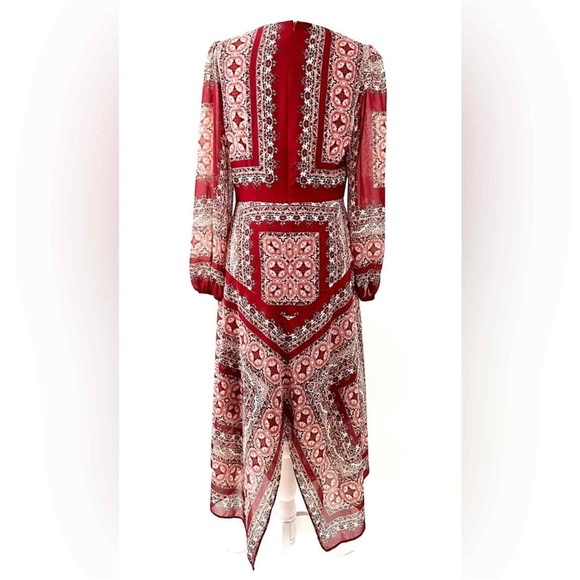 Vince Camuto Medallion print maxi dress - Picture 7 of 11